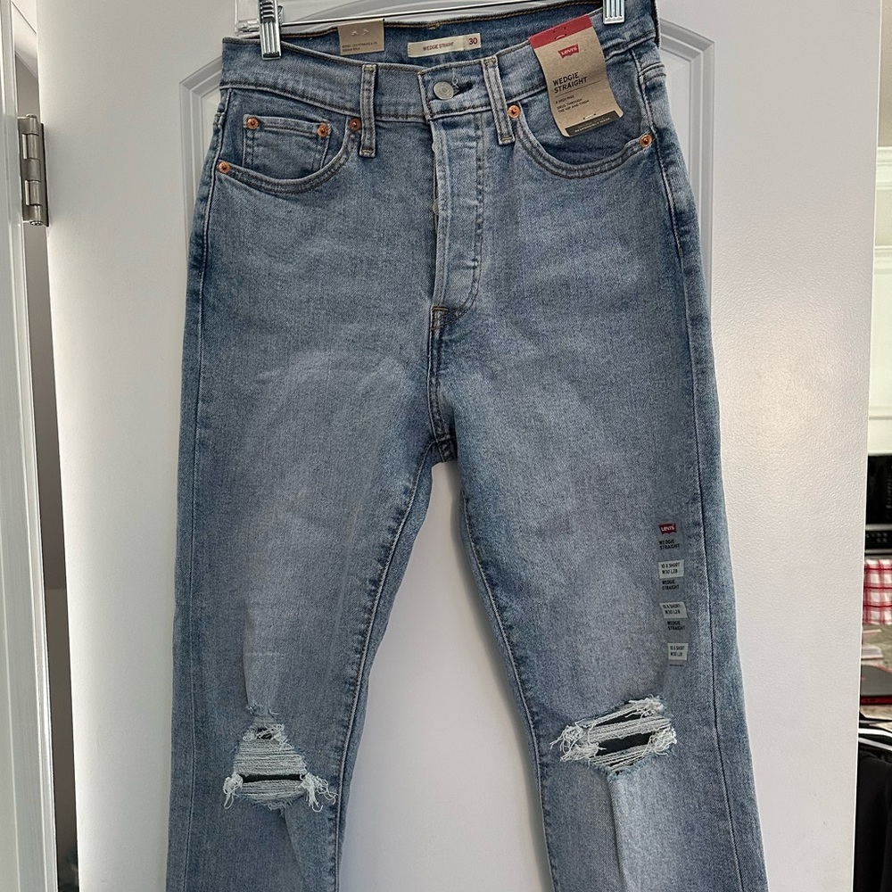 NWT Levi’s Wedgie Straight Jeans Size 30